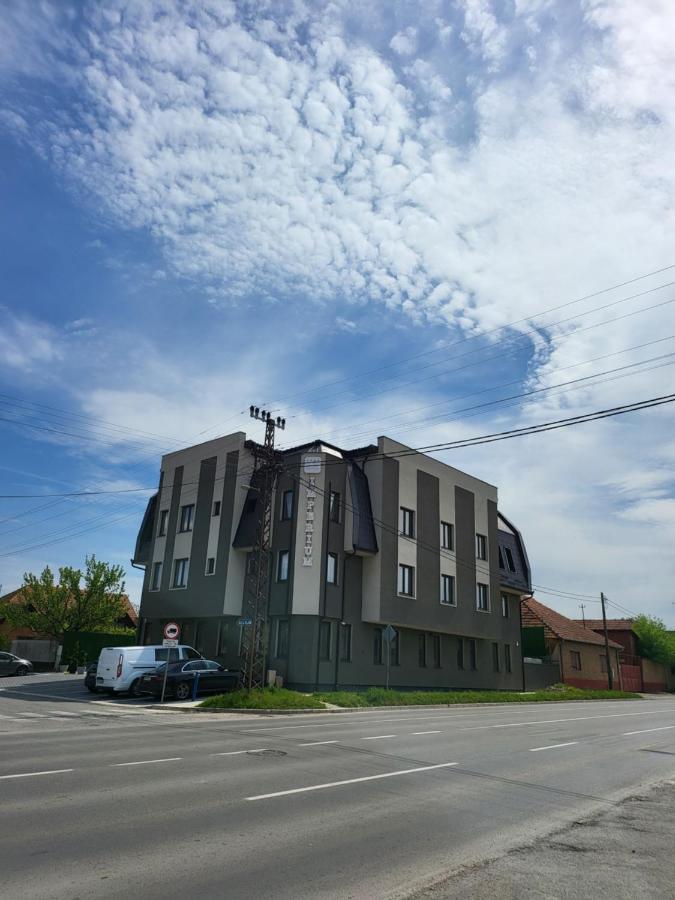 Garni Hotel Imperium Subotica Luaran gambar